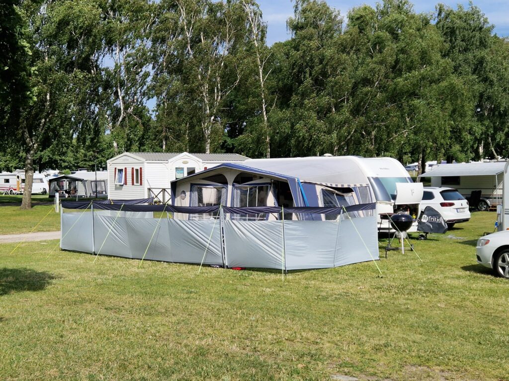 Husvagnen uppställd på Saxnäs Camping, Öland.